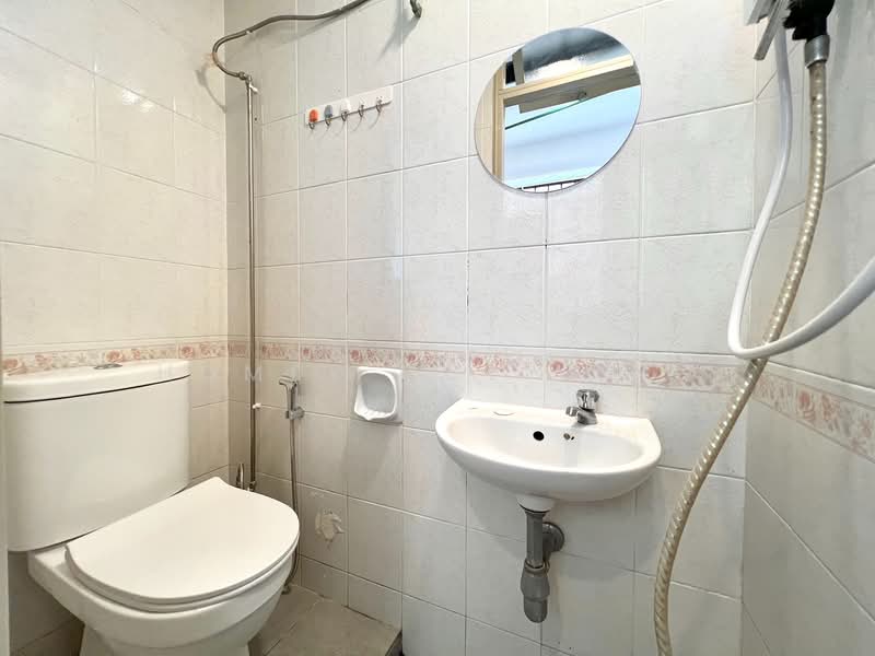 The Anchorage, 370F Alexandra Road, Room Rental, 150 sqft, Condominium For Rent, by Homey Coliving, 500060064 - Bathroom - PropertyGuru.com.sg