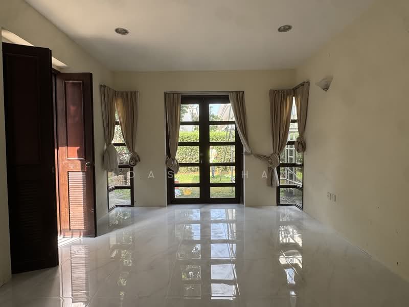 Woodgrove Estate, Woodgrove Avenue, 6 Bedrooms, 5,400 sqft, Detached House For Rent, by Joash Chan, 500060072 - Bedroom - PropertyGuru.com.sg