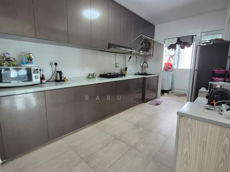 40A Margaret Drive HDB Flat For Sale at S$ 1,399,999 | PropertyGuru Singapore - Kitchen