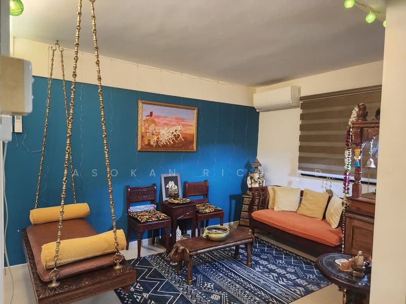 5 Marsiling Drive HDB Flat For Sale at S$ 470,000 | PropertyGuru Singapore - Living Room