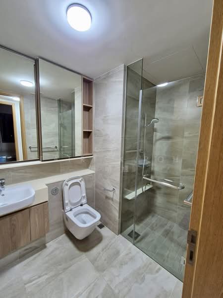 Twin VEW, 91 West Coast Vale, 2 Bedrooms, 743 sqft, Condominium For Rent, by Patrick Poh 傅靖尰, 500060111 - Bathroom - PropertyGuru.com.sg