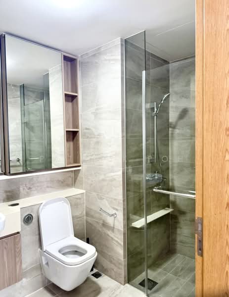 Twin VEW, 91 West Coast Vale, 2 Bedrooms, 743 sqft, Condominium For Rent, by Patrick Poh 傅靖尰, 500060111 - Bathroom - PropertyGuru.com.sg