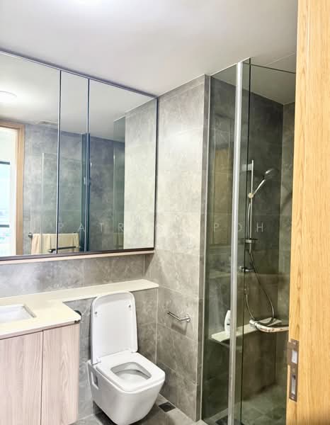 Twin VEW, 91 West Coast Vale, 2 Bedrooms, 743 sqft, Condominium For Rent, by Patrick Poh 傅靖尰, 500060111 - Bathroom - PropertyGuru.com.sg