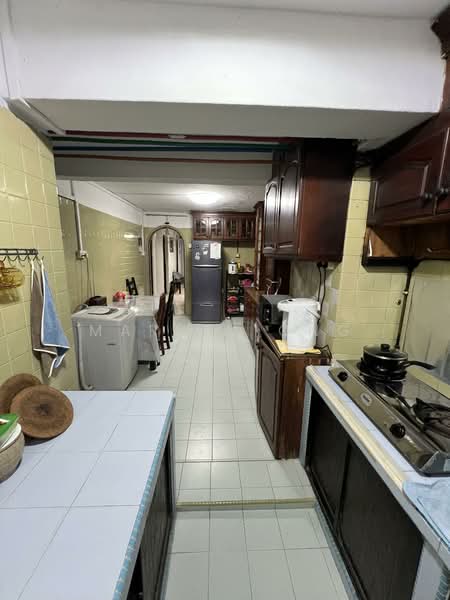 6 Everton Park HDB Flat For Sale at S$ 620,000 | PropertyGuru Singapore - Kitchen