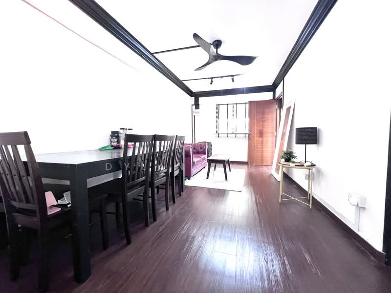 203 Yishun Street 21, 203 Yishun Street 21, Room Rental, 90 sqft, HDB Flat For Rent, by Dylan Chua, 500060125 - Living Room - PropertyGuru.com.sg