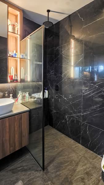 Reflections at Keppel Bay Condominium For Sale at S$ 2,000,000 | PropertyGuru Singapore - Bathroom