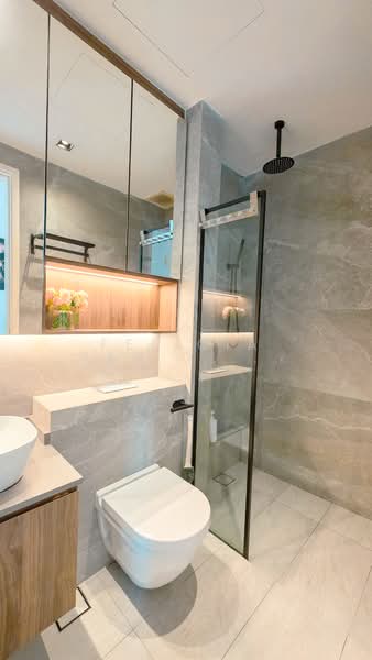 Reflections at Keppel Bay Condominium For Sale at S$ 2,000,000 | PropertyGuru Singapore - Bathroom