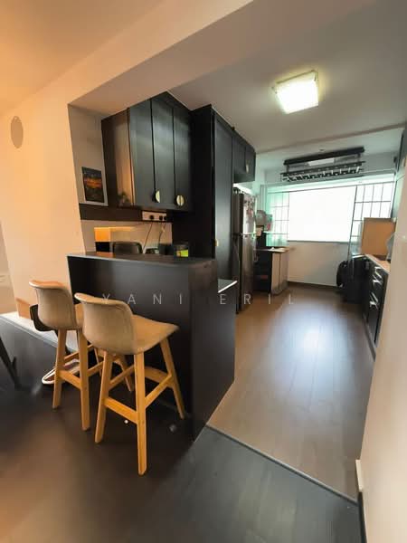443 Yishun Avenue 11 HDB Flat For Sale at S$ 670,000 | PropertyGuru Singapore - Kitchen