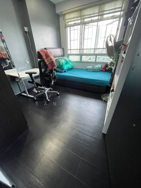 443 Yishun Avenue 11 HDB Flat For Sale at S$ 670,000 | PropertyGuru Singapore - Bedroom