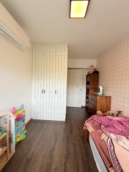 18 Dover Crescent, 18 Dover Crescent, 3 Bedrooms, 990 sqft, HDB Flat For Rent, by Florence Zheng Zhen, 500060139 - Bedroom - PropertyGuru.com.sg