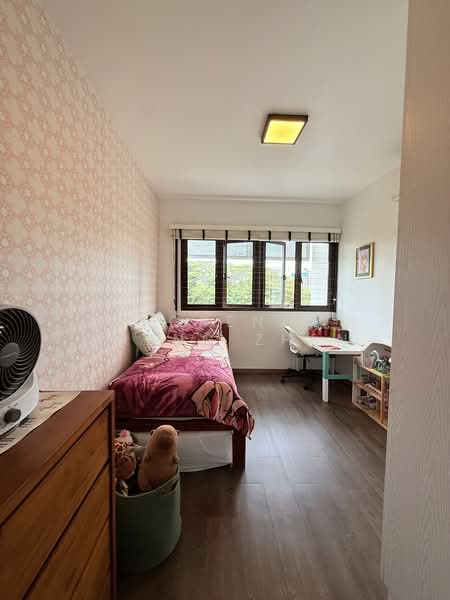 18 Dover Crescent, 18 Dover Crescent, 3 Bedrooms, 990 sqft, HDB Flat For Rent, by Florence Zheng Zhen, 500060139 - Bedroom - PropertyGuru.com.sg