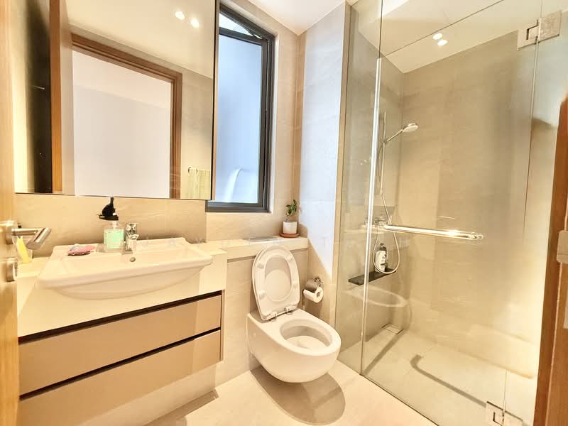 Stirling Residences Condominium For Sale at S$ 2,388,000 | PropertyGuru Singapore - Bathroom