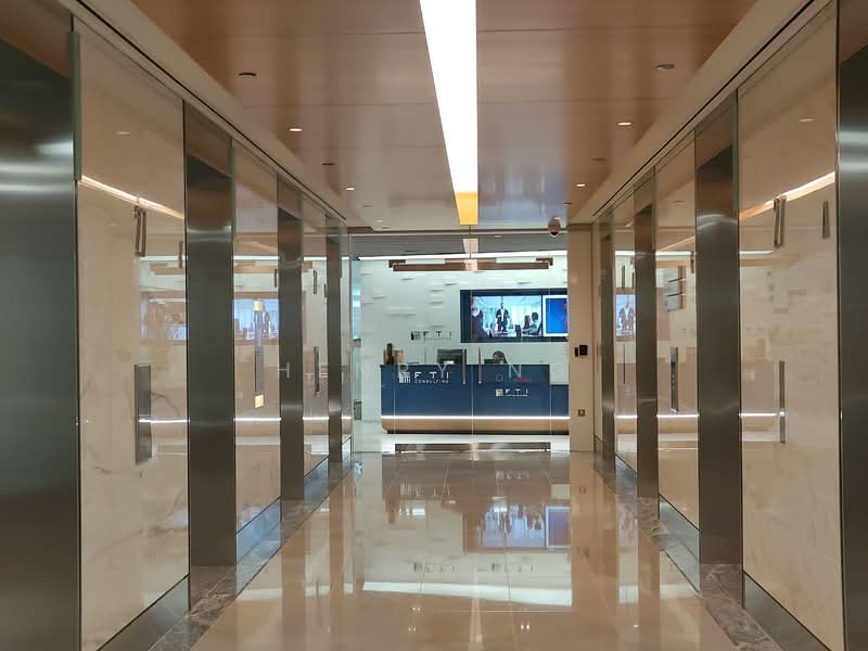 One Raffles Quay, 1 Raffles Quay, 3,240 sqft, Office For Rent, by Henry Ng, 500060160 - Lobby - CommercialGuru.com.sg