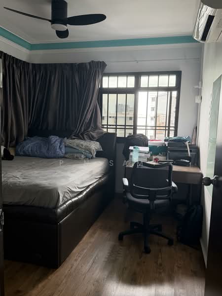 351 Ang Mo Kio Street 32 HDB Flat For Sale at S$ 1,050,000 | PropertyGuru Singapore - Bedroom