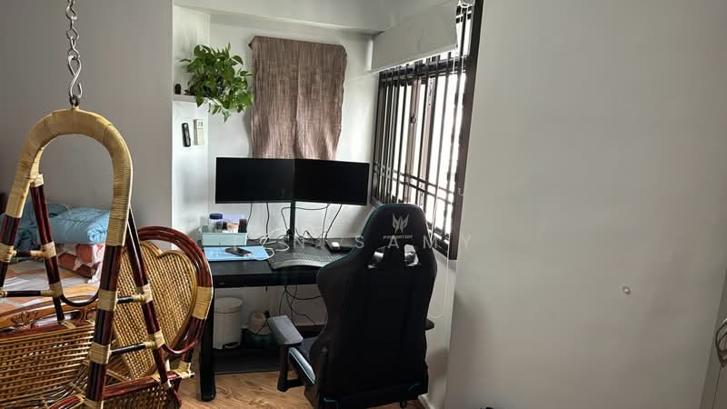 351 Ang Mo Kio Street 32 HDB Flat For Sale at S$ 1,050,000 | PropertyGuru Singapore - Study