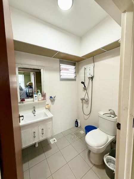 233A Sumang Lane HDB Flat For Sale at S$ 499,000 | PropertyGuru Singapore - Bathroom