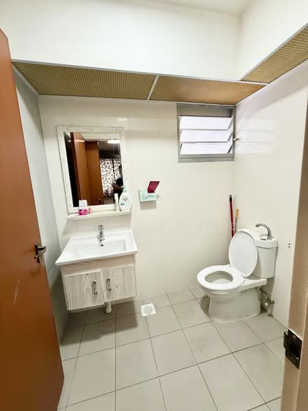 233A Sumang Lane HDB Flat For Sale at S$ 499,000 | PropertyGuru Singapore - Bathroom