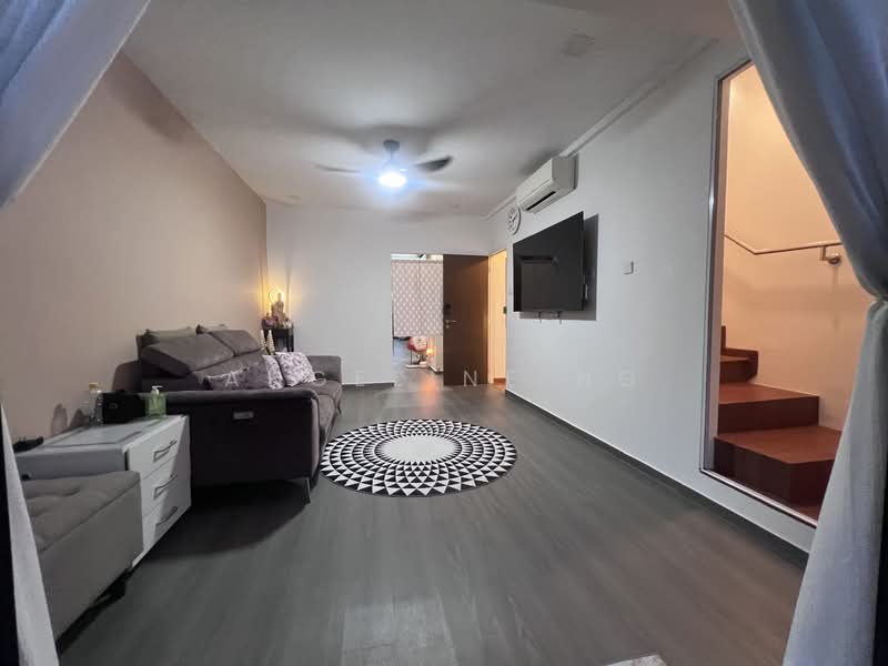 For Sale - Jalan Isnin Landed