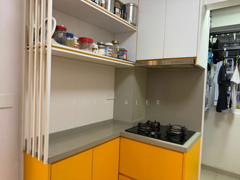 41A Margaret Drive HDB Flat For Sale at S$ 880,000 | PropertyGuru Singapore - Kitchen