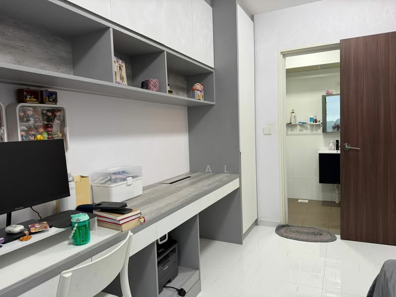 41A Margaret Drive HDB Flat For Sale at S$ 880,000 | PropertyGuru Singapore - Study