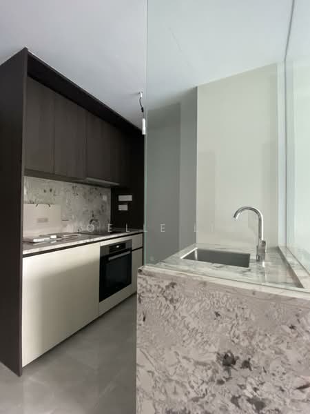 Tembusu Grand, 94 Jalan Tembusu, 2 Bedrooms, 667 sqft, Condominium For Rent, by Noelle Lim, 500060241 - Kitchen - PropertyGuru.com.sg