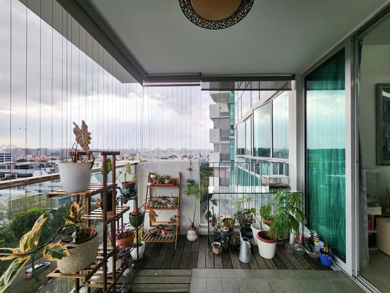 The Minton Condominium For Sale at S$ 2,688,888 | PropertyGuru Singapore - Balcony