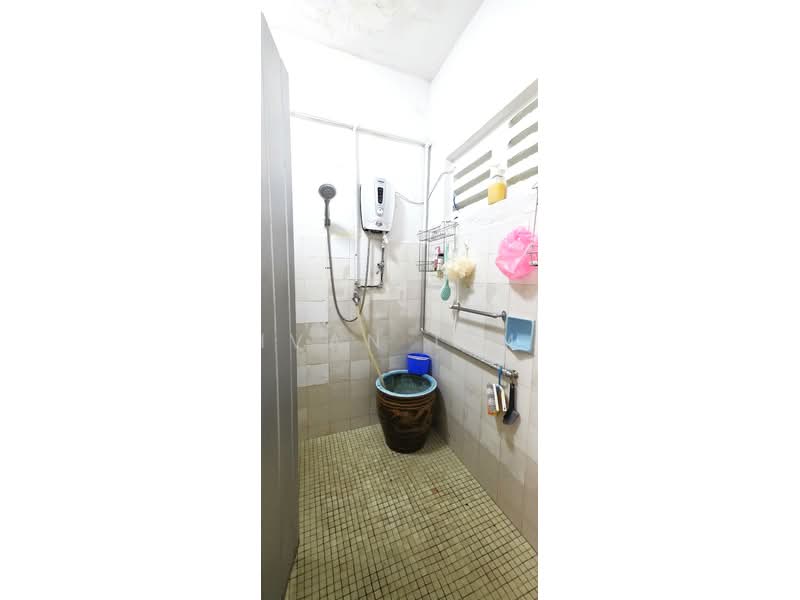 Terrace House at Kembangan Terraced House For Sale at S$ 4,480,000 | PropertyGuru Singapore - Bathroom