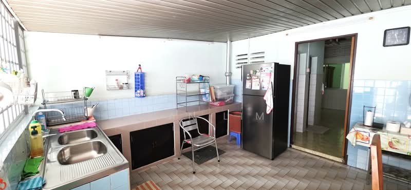 Terrace House at Kembangan Terraced House For Sale at S$ 4,480,000 | PropertyGuru Singapore - Kitchen