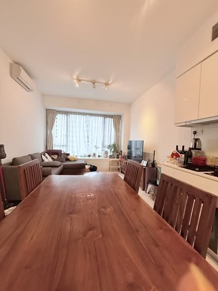 Altez Condominium For Sale at S$ 1,200,000 | PropertyGuru Singapore - Living Room