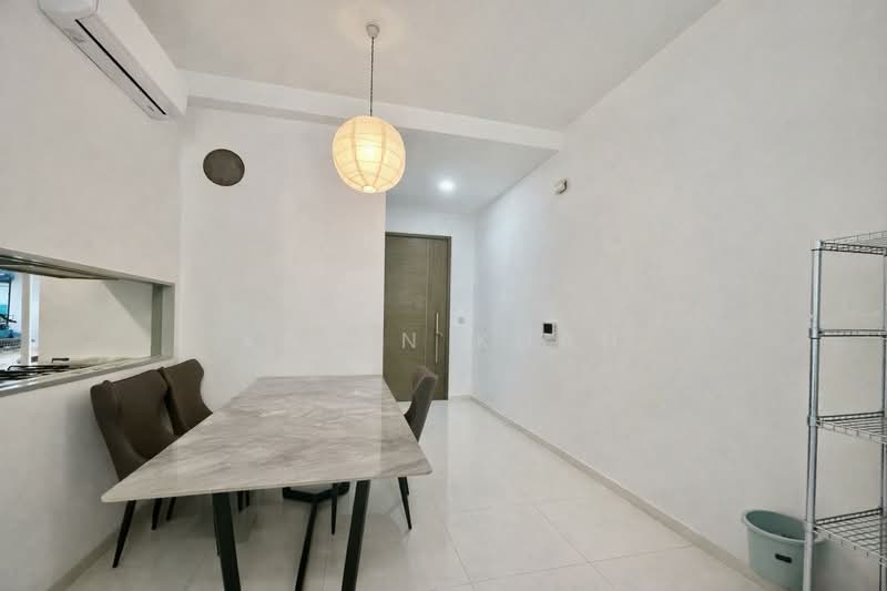 Eastbay Condominium For Sale at S$ 1,980,000 | PropertyGuru Singapore - Dining Room