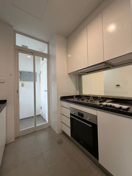 Eastbay, 1 Tay Lian Teck Road, 3 Bedrooms, 1,087 sqft, Condominium For Sale, by Kavin Kuah, 500060289 - Kitchen - PropertyGuru.com.sg
