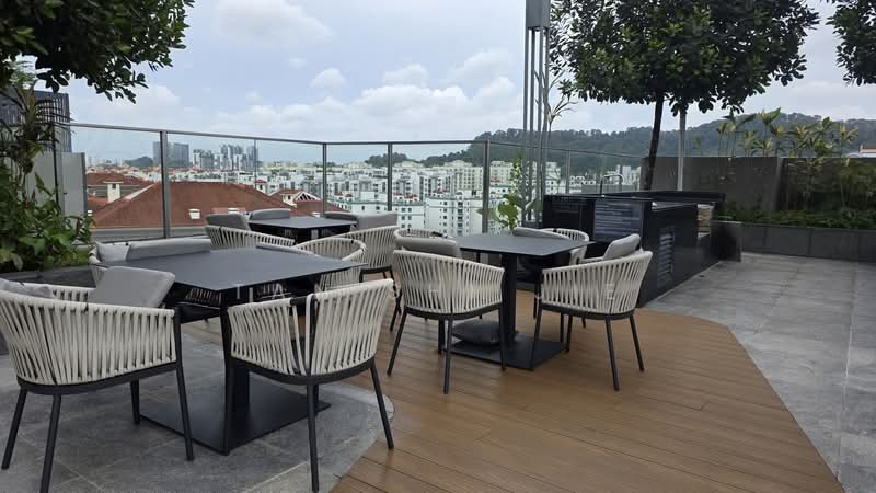 Mont Botanik Residence Condominium For Sale at S$ 1,290,000 | PropertyGuru Singapore - Exterior