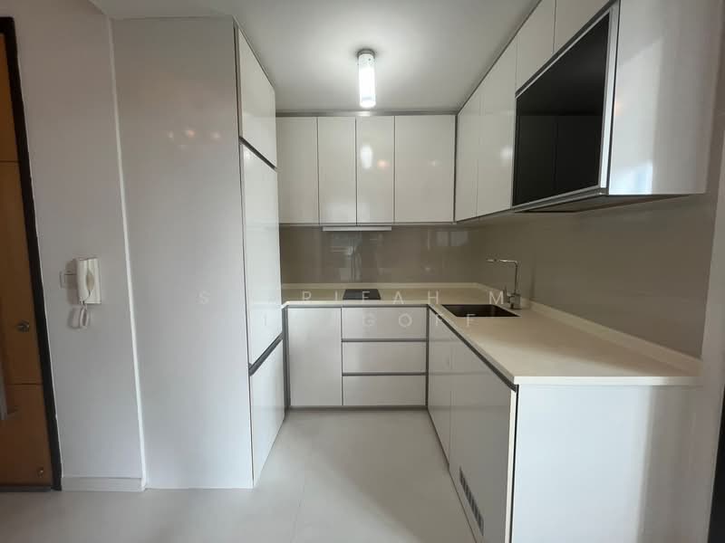 Loft @ Stevens, 68 Stevens Road, 1 Bedroom, 377 sqft, Condominium For Rent, by Sharifah M Alsagoff, 500060302 - Kitchen - PropertyGuru.com.sg