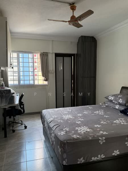 430 Jurong West Avenue 1 HDB Flat For Sale at S$ 550,000 | PropertyGuru Singapore - Bedroom