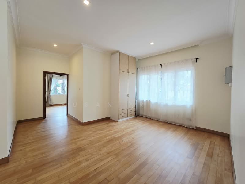 Coldstream Ave Big Garden 4+1 Bed 4 Bath, , 4 Bedrooms, 4,700 sqft, Detached House For Rent, by Susan Prior, 500060306 - Interior - PropertyGuru.com.sg