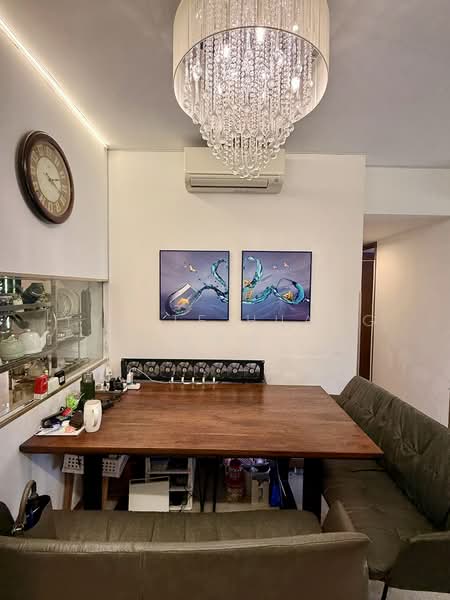 Kingsford Waterbay Condominium For Sale at S$ 1,950,000 | PropertyGuru Singapore - Dining Room