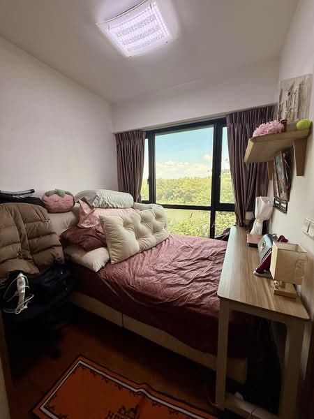 Kingsford Waterbay Condominium For Sale at S$ 1,950,000 | PropertyGuru Singapore - Bedroom