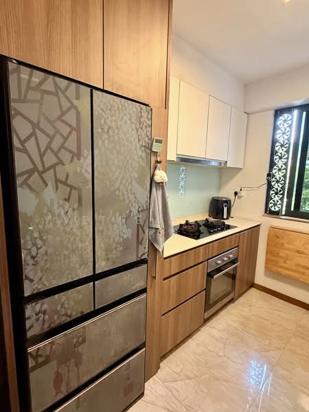 Kingsford Waterbay Condominium For Sale at S$ 1,950,000 | PropertyGuru Singapore - Kitchen