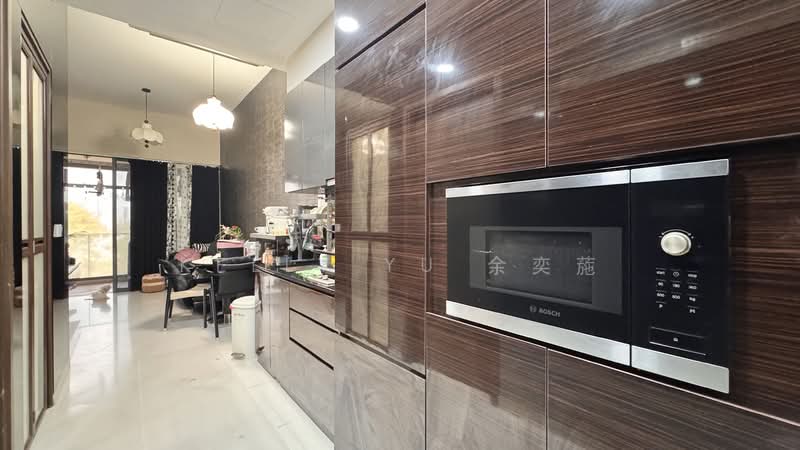 Forte Suites Condominium For Sale at S$ 1,250,000 | PropertyGuru Singapore - Kitchen