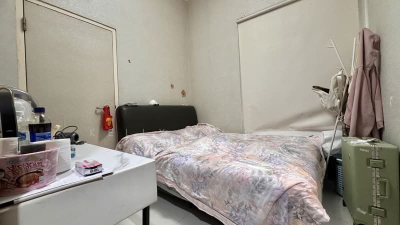 Forte Suites Condominium For Sale at S$ 1,250,000 | PropertyGuru Singapore - Bedroom