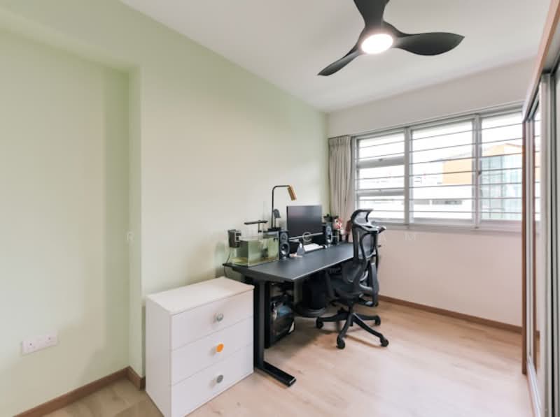 228B Ang Mo Kio Street 23 HDB Flat For Sale at S$ 1,008,000 | PropertyGuru Singapore - Study