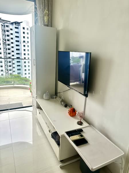 Riversound Residence, 1 Sengkang East Avenue, 1 Bedroom, 452 sqft, Condominium For Rent, by Rina Royale Tan, 500060332 - Balcony - PropertyGuru.com.sg