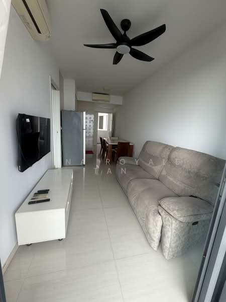 Riversound Residence, 1 Sengkang East Avenue, 1 Bedroom, 452 sqft, Condominium For Rent, by Rina Royale Tan, 500060332 - Living Room - PropertyGuru.com.sg