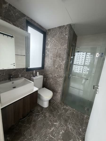 Riversound Residence, 1 Sengkang East Avenue, 1 Bedroom, 452 sqft, Condominium For Rent, by Rina Royale Tan, 500060332 - Bathroom - PropertyGuru.com.sg