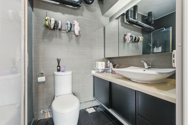 655 Senja Road HDB Flat For Sale at S$ 750,000 | PropertyGuru Singapore - Bathroom