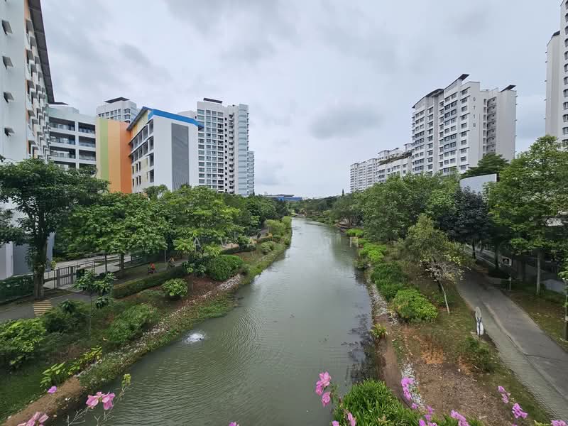671A Edgefield Plains HDB Flat For Sale at S$ 678,000 | PropertyGuru Singapore - Exterior