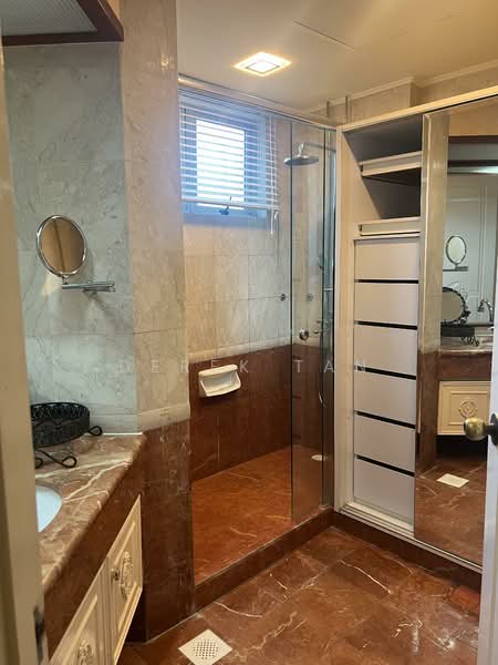 Costa Rhu, 1 Rhu Cross, 2 Bedrooms, 1,399 sqft, Condominium For Rent, by Derek Tan, 500060354 - Bathroom - PropertyGuru.com.sg