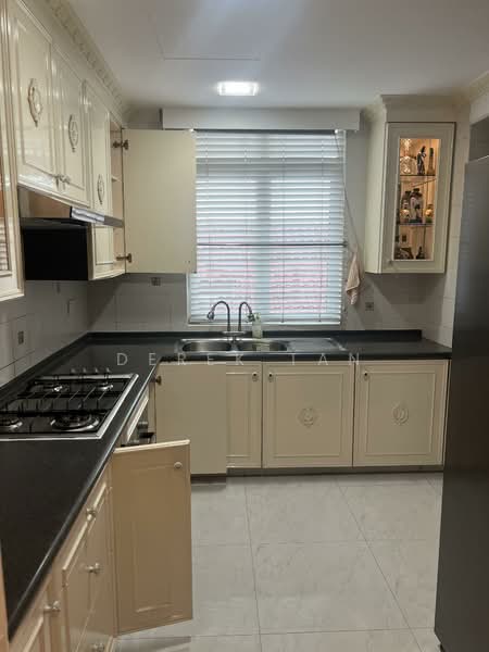 Costa Rhu, 1 Rhu Cross, 2 Bedrooms, 1,399 sqft, Condominium For Rent, by Derek Tan, 500060354 - Kitchen - PropertyGuru.com.sg