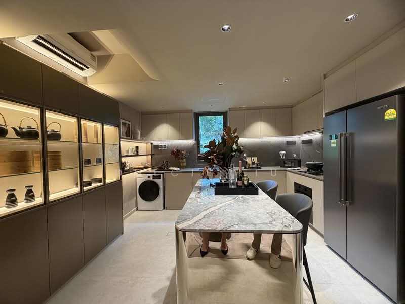 River Modern Condominium For Sale at S$ 4,500,000 | PropertyGuru Singapore - Kitchen
