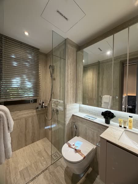 River Modern Condominium For Sale at S$ 4,500,000 | PropertyGuru Singapore - Bathroom